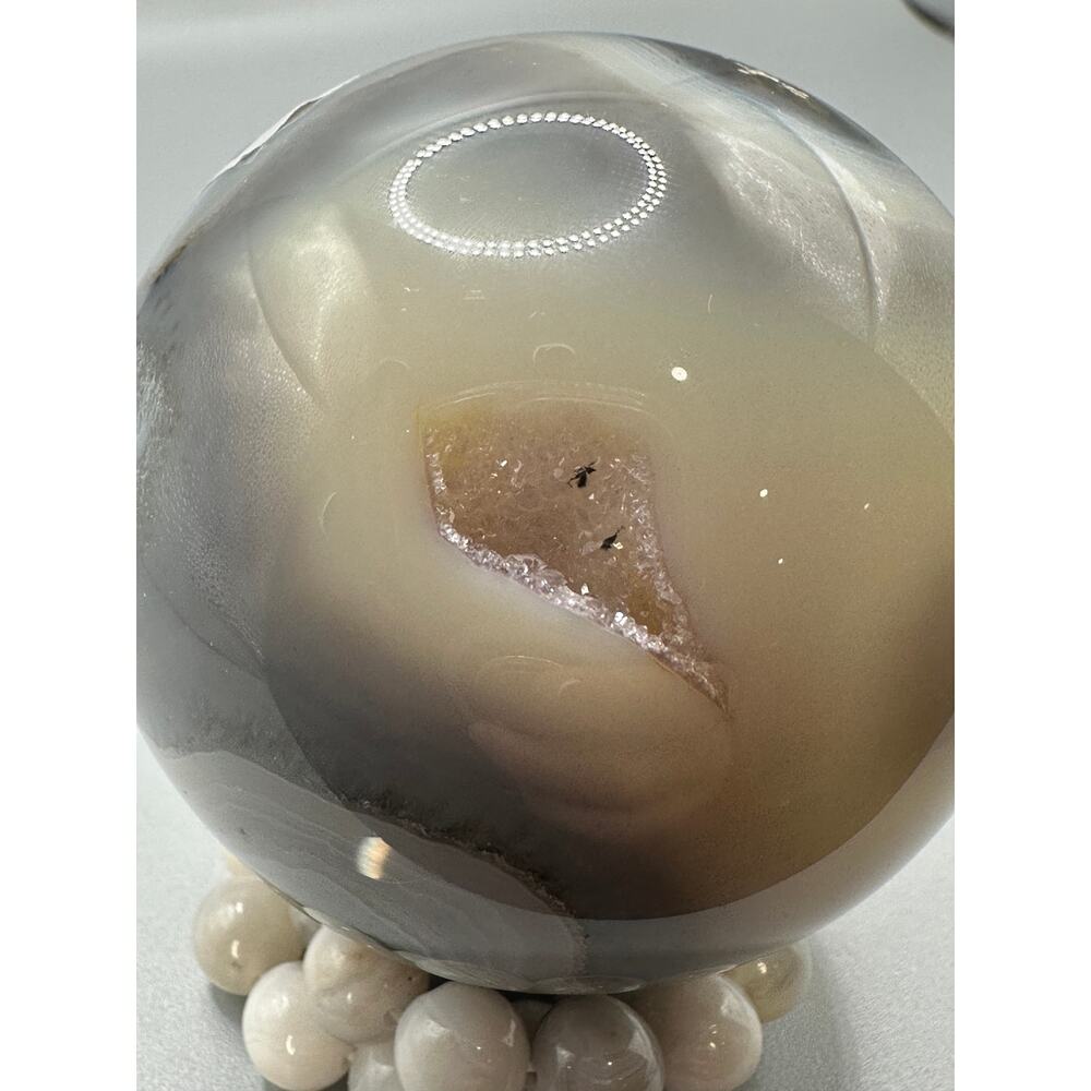 Large Agate Sphere - Picture 2 of 4